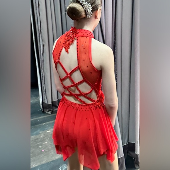 Glamour Red Rhinestone dance costume - Picture 5 of 8
